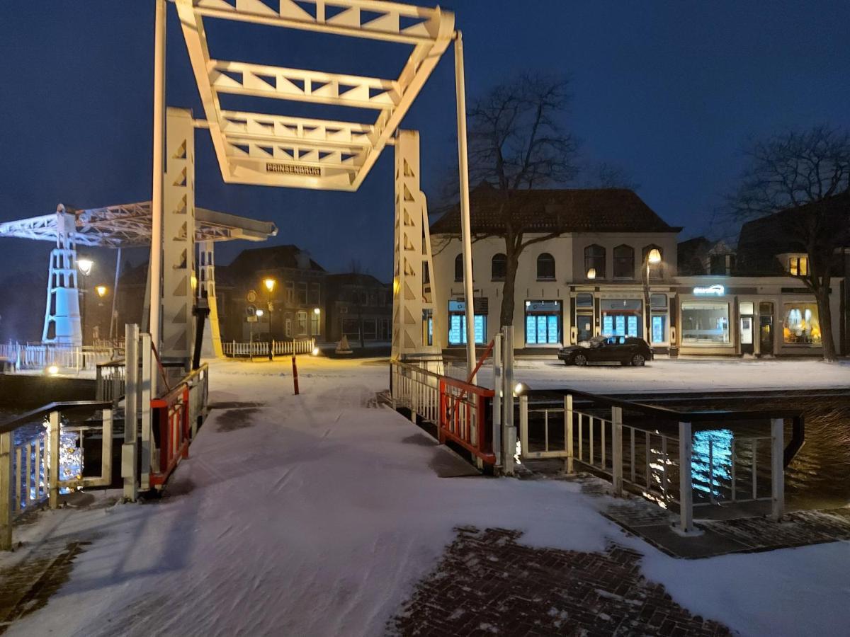 Airbnb 'Logeren Aan Het Plein' In Het Centrum Van מפל מראה חיצוני תמונה