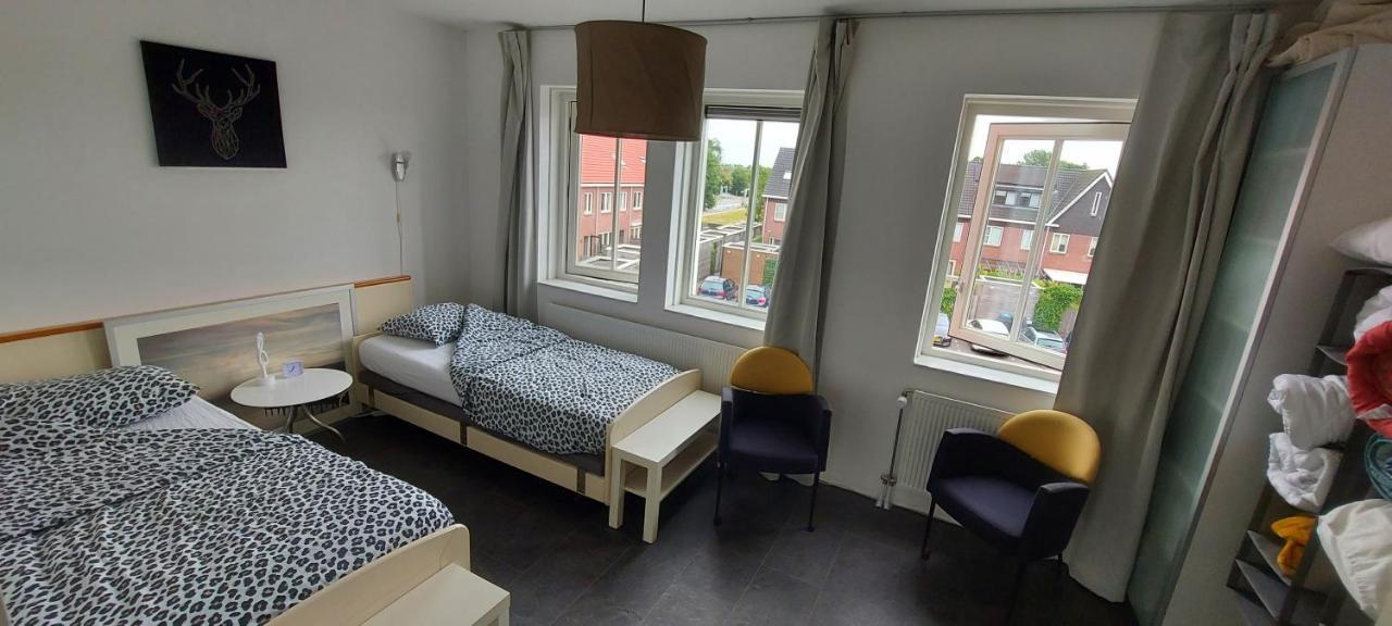 Airbnb 'Logeren Aan Het Plein' In Het Centrum Van מפל מראה חיצוני תמונה