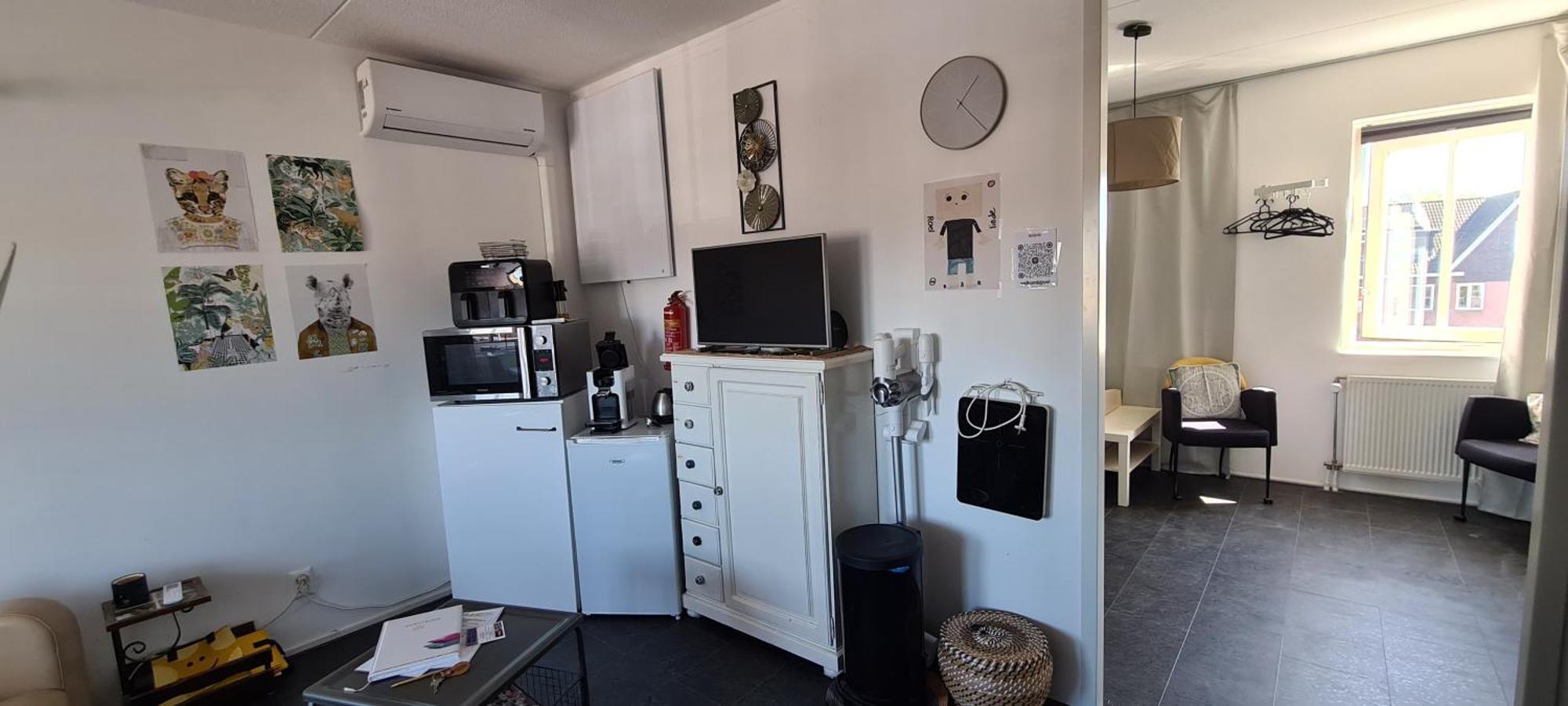 Airbnb 'Logeren Aan Het Plein' In Het Centrum Van מפל מראה חיצוני תמונה
